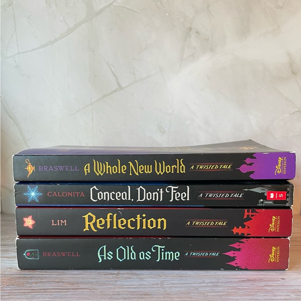 Disney Twisted Tale Book Set - Black and Red